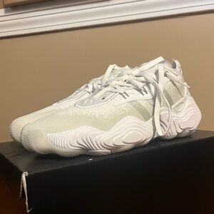 Trae young basketball shoes